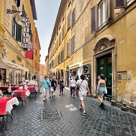 Ych-Butterfly Flat Close Trevi Fountain Roma Dış mekan fotoğraf